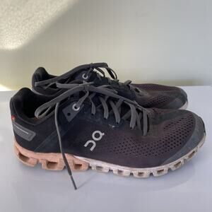 On‎ Womens Cloudflow Black Running Shoes Sneakers Size 8.5